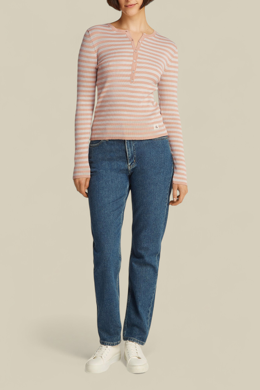 תמונת כל הלוק של חולצת ריב